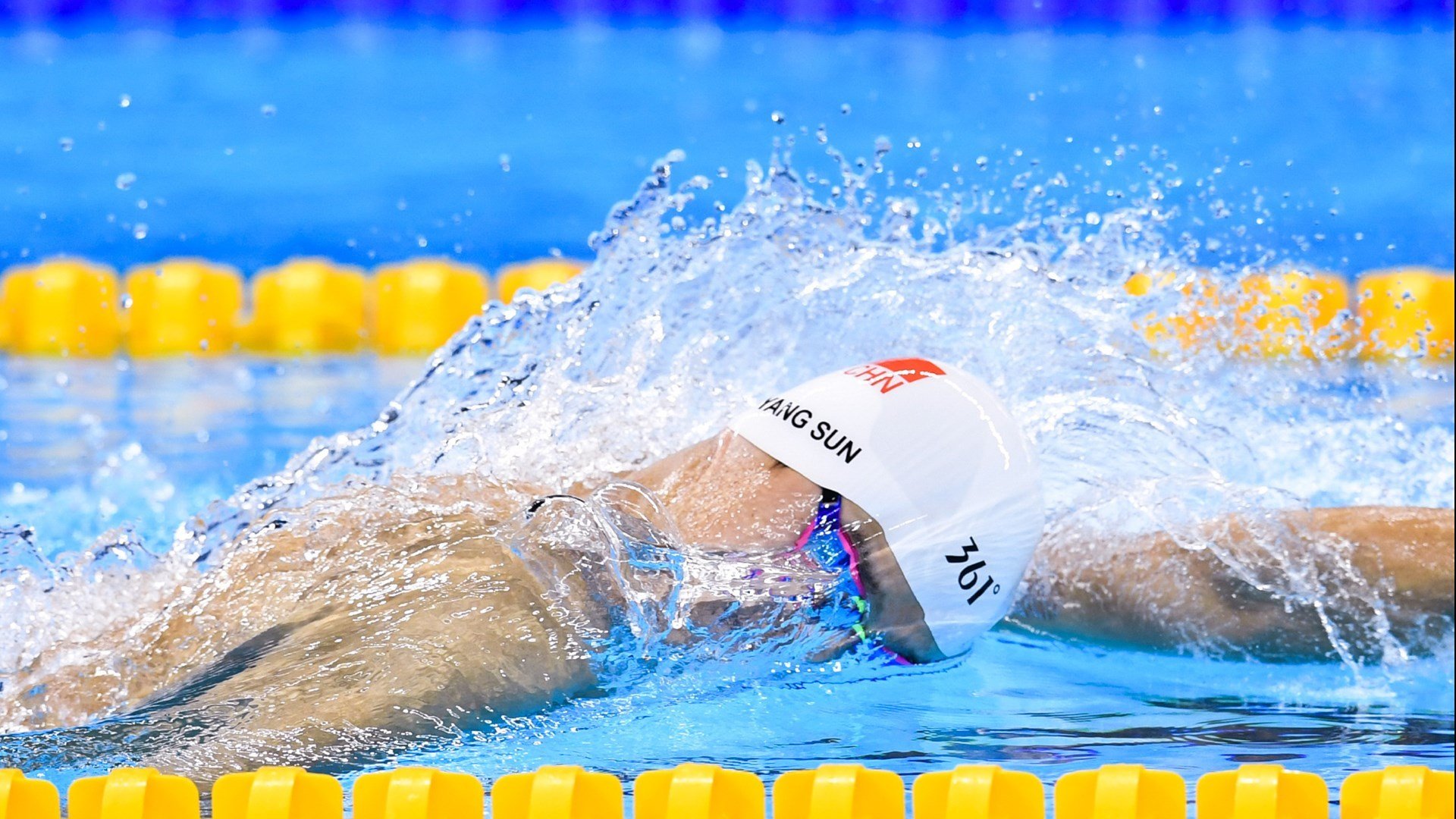 欧冠十六强：国米首回合3比0领先 次回合却被阿贾克斯差一点完成逆转